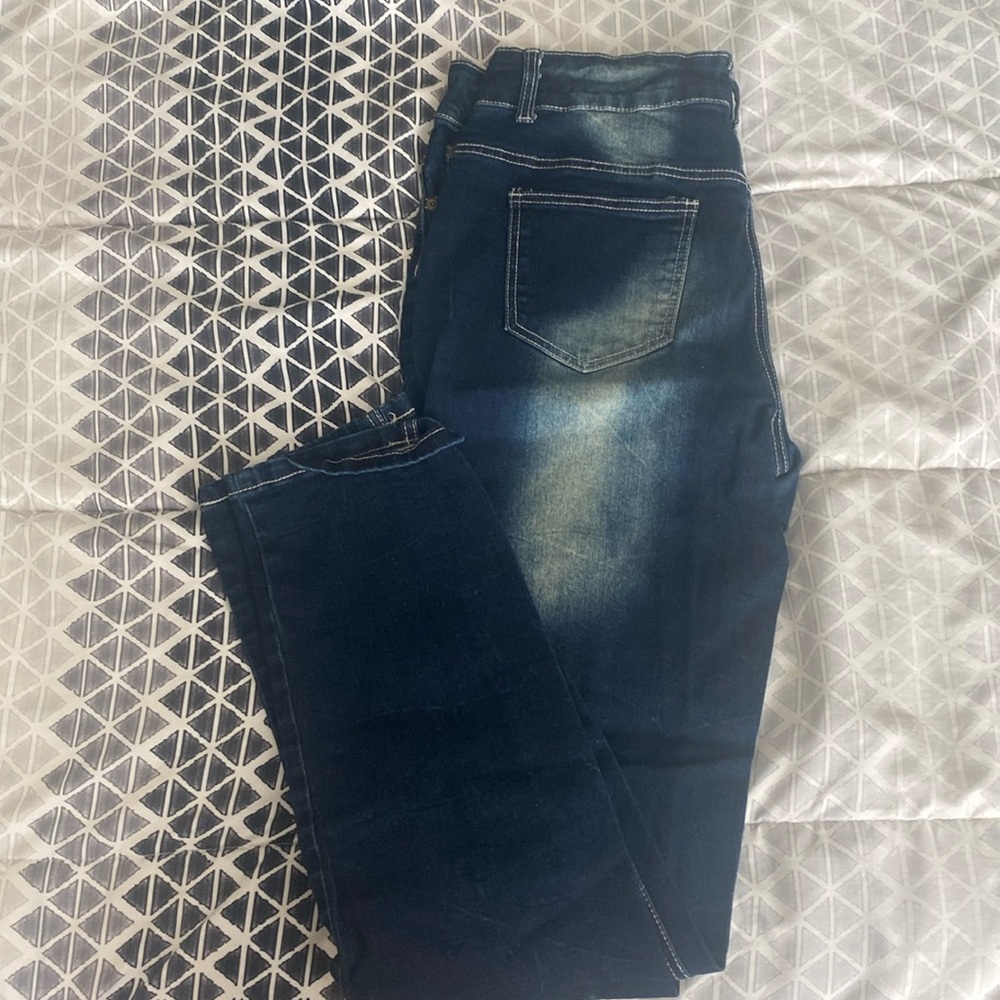 JW Women’s Stretchy Jeans